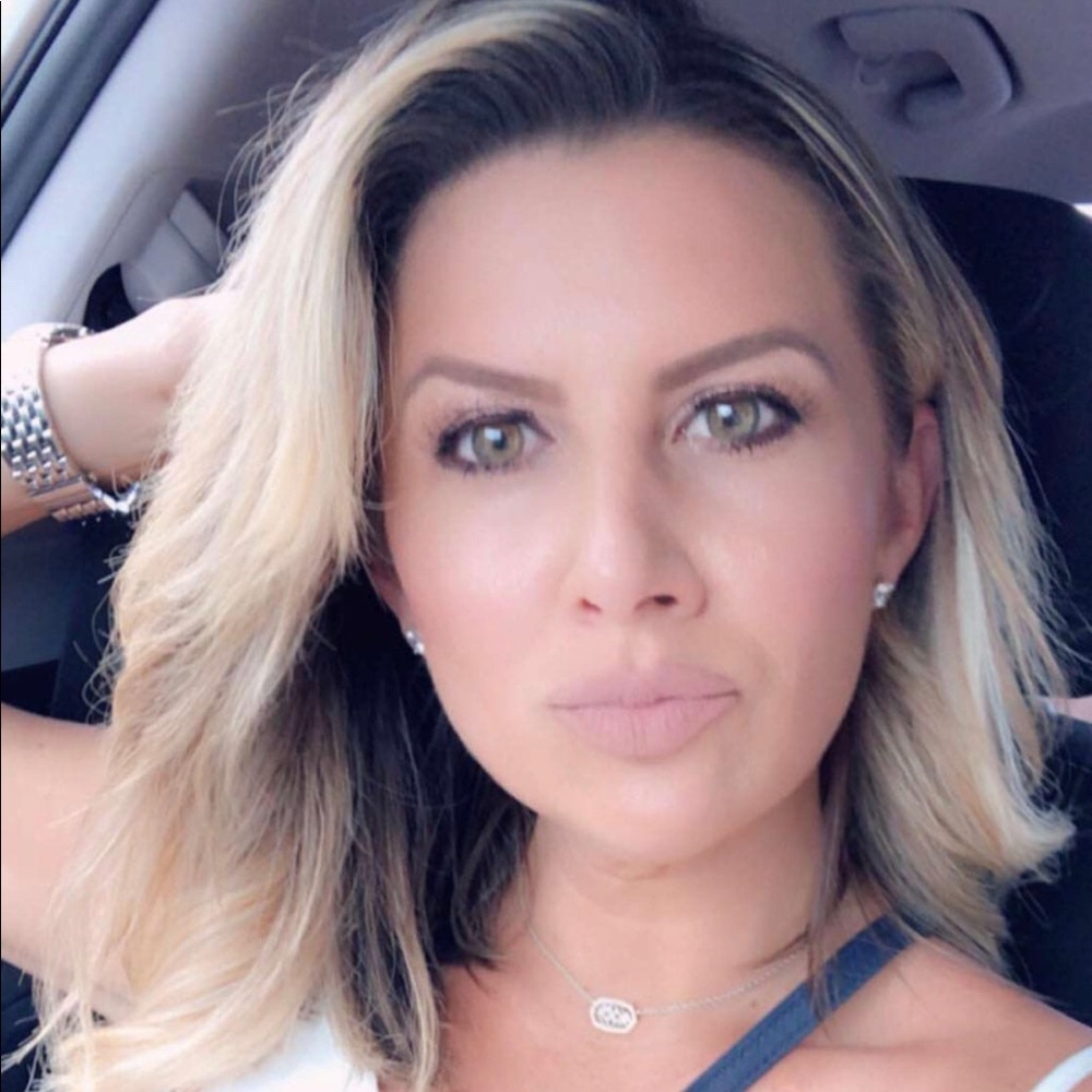 Meet your Posher, Tiffani